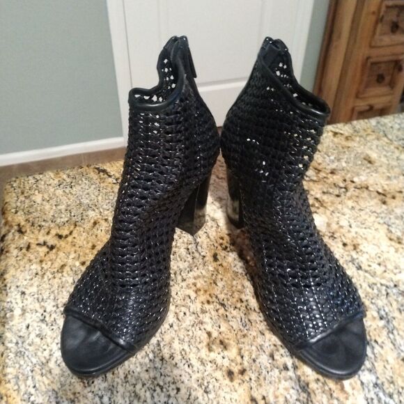 Calvin Klein Weave Peep Toe Ankle Heeled Boot Black Zip Up Women's 8.5 - Picture 11 of 11